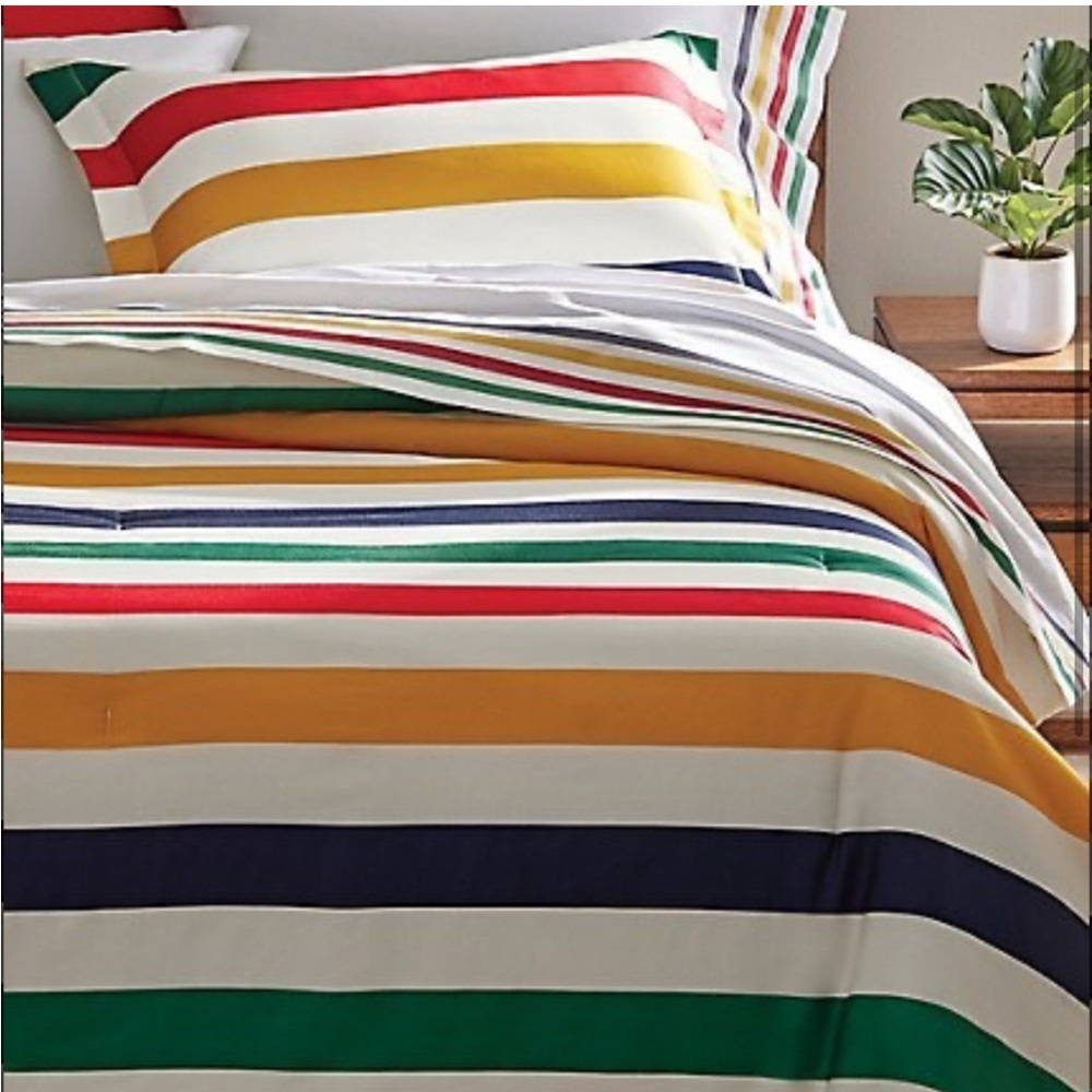 Hudson’s Bay (HBC) Stripes ~Twin~Comforter Set NWT